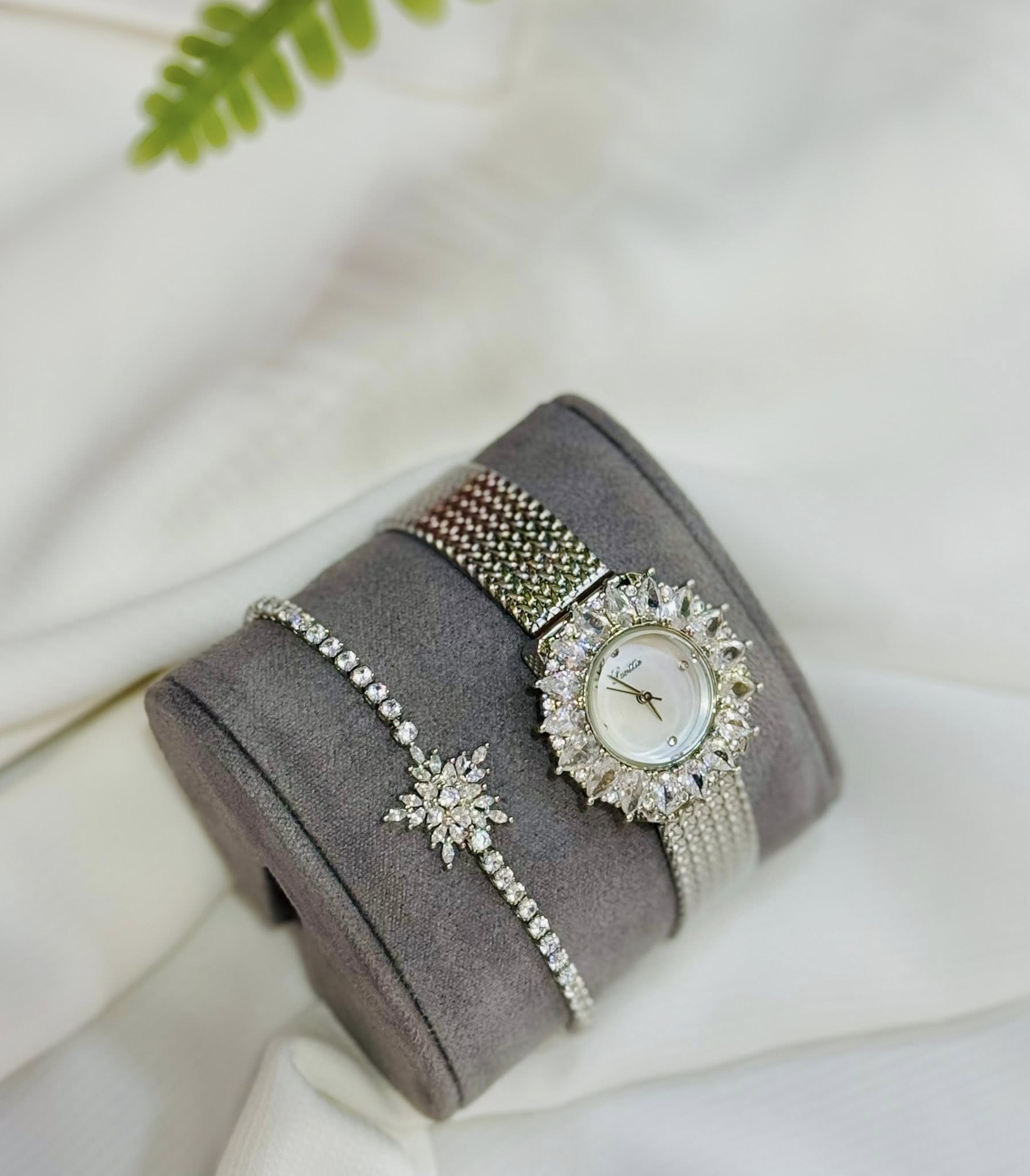 بلاك روز للعطور وتغليف الهدايا